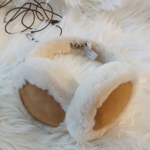 UGG wired earmuffs